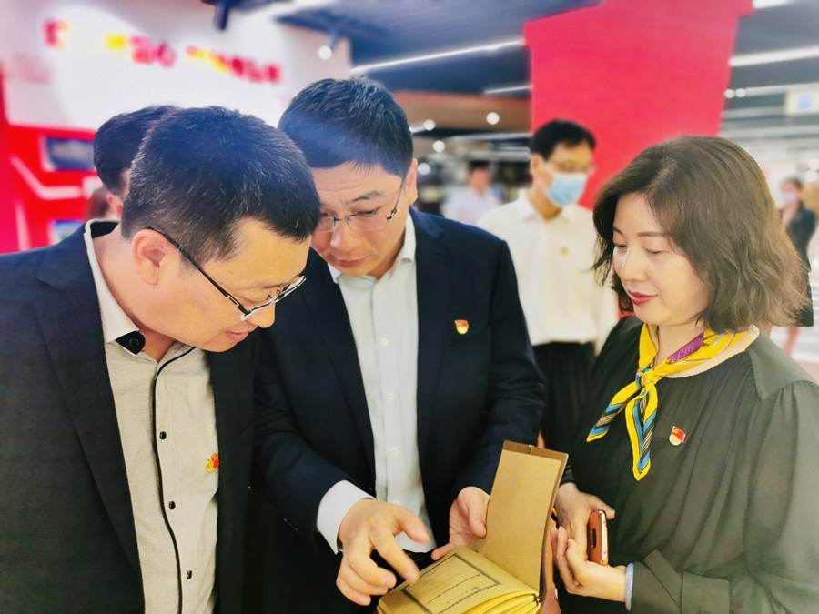 黨史學(xué)習(xí)教育專欄｜山東出版實業(yè)第五黨支部與書店集團(tuán)濟(jì)南分公司機(jī)關(guān)黨支部開展支部共建活動