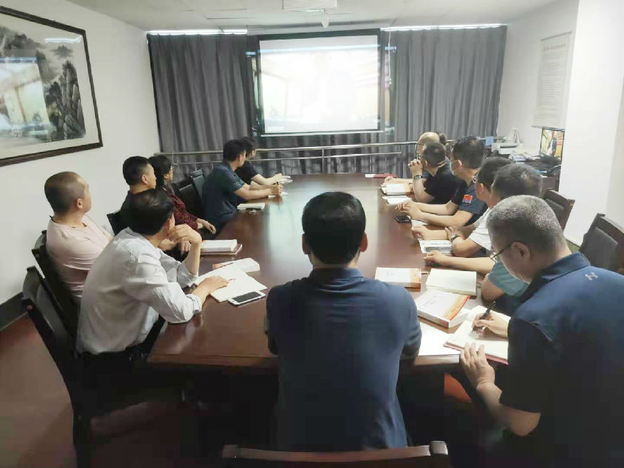山東出版實業(yè)臨沂分公司黨支部開展“不忘初心 警鐘長鳴”主題黨日活動